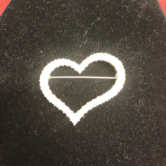 Diamond Heart Pin - Picture 4 of 5